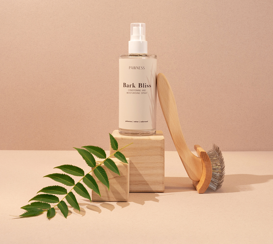 Bark Bliss Conditioner Spray Reinigt
